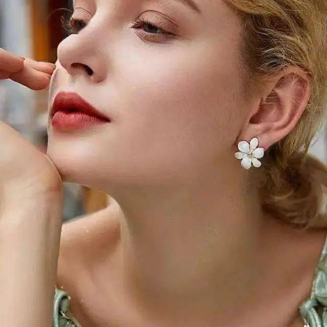 血整理了出街耳环TOP榜瓦力棋牌游戏又甜又野我吐(图23) 血整理了出街耳环TOP榜瓦力棋牌游戏又甜又野我吐(图23)