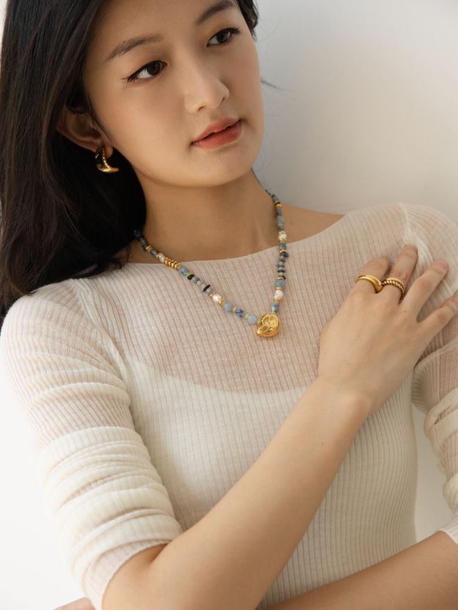 芷蕾种草的宝藏单品确实很好搭！瓦力棋牌游戏推广 被刘亦菲、辛(图6)