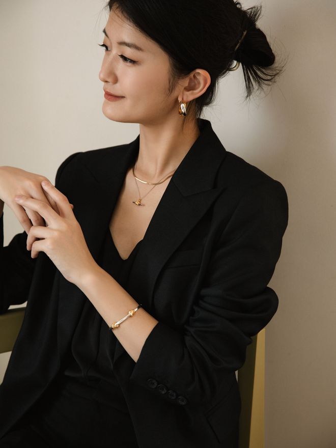 芷蕾种草的宝藏单品确实很好搭！瓦力棋牌游戏推广 被刘亦菲、辛(图31)