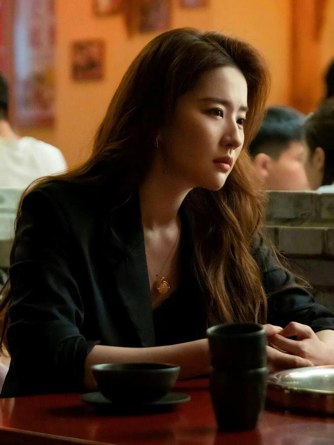 芷蕾种草的宝藏单品确实很好搭！瓦力棋牌游戏推广 被刘亦菲、辛(图33)