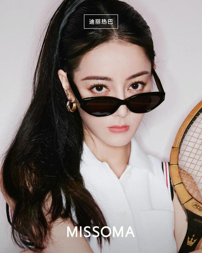 芷蕾种草的宝藏单品确实很好搭！瓦力棋牌游戏推广 被刘亦菲、辛(图36)